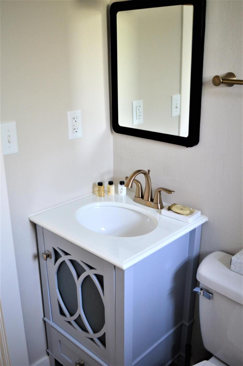 Coastal Suites Resort Beulah Екстериор снимка