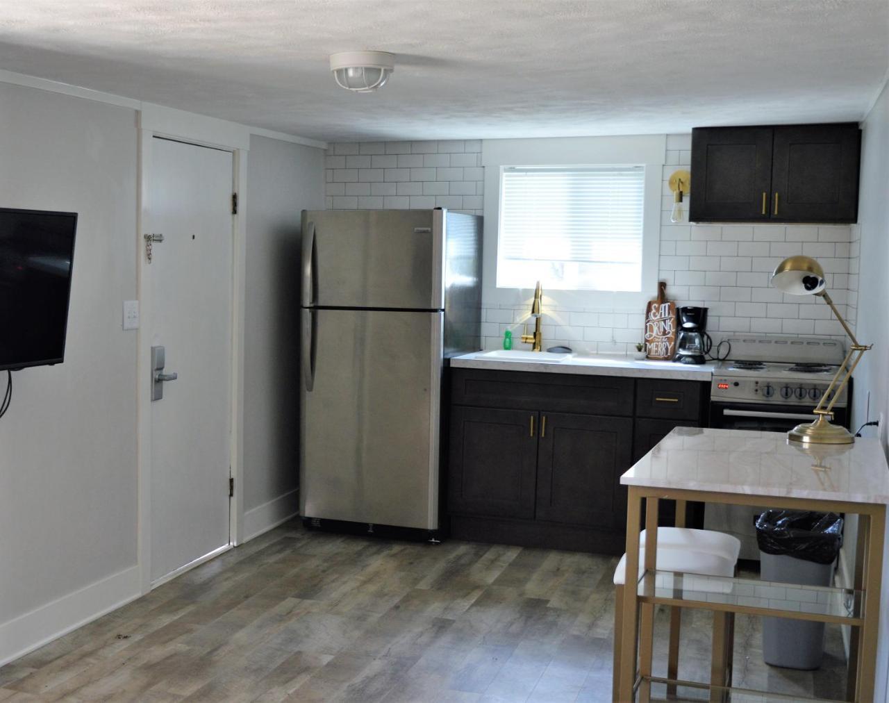 Coastal Suites Resort Beulah Екстериор снимка